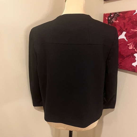 Nine West Women's Flyaway Eyelash Cropped Blazer, size 10 - Picture 3 of 6